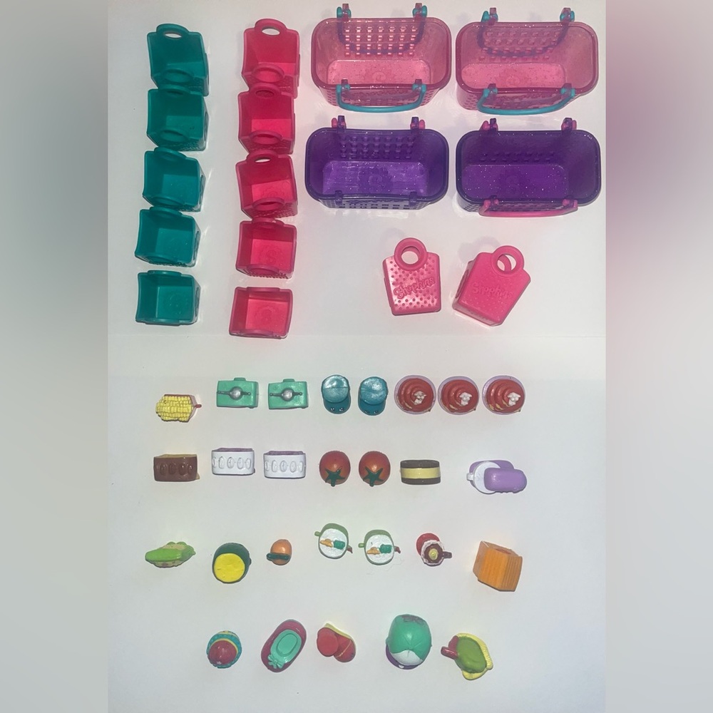Season 3 Shopkins Bundle • Shopkins + Shopping Baskets + Shopping Bags